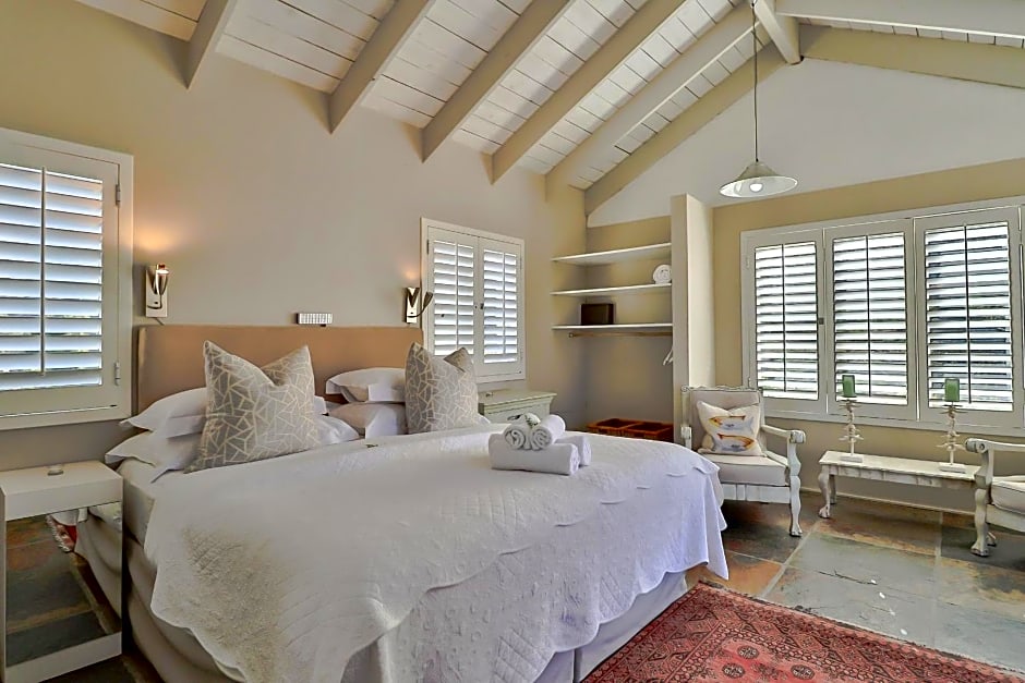 Hermanus Lodge on the Green - Solar Power