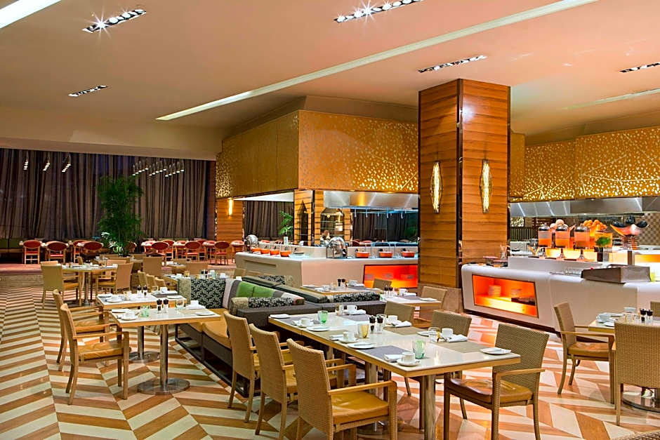 Sheraton Grand Bangalore Hotel At Brigade Gateway