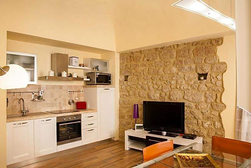 AlbergoDiffusoVolterra