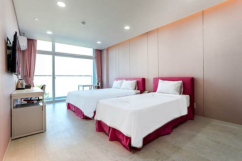 Hotel Cube