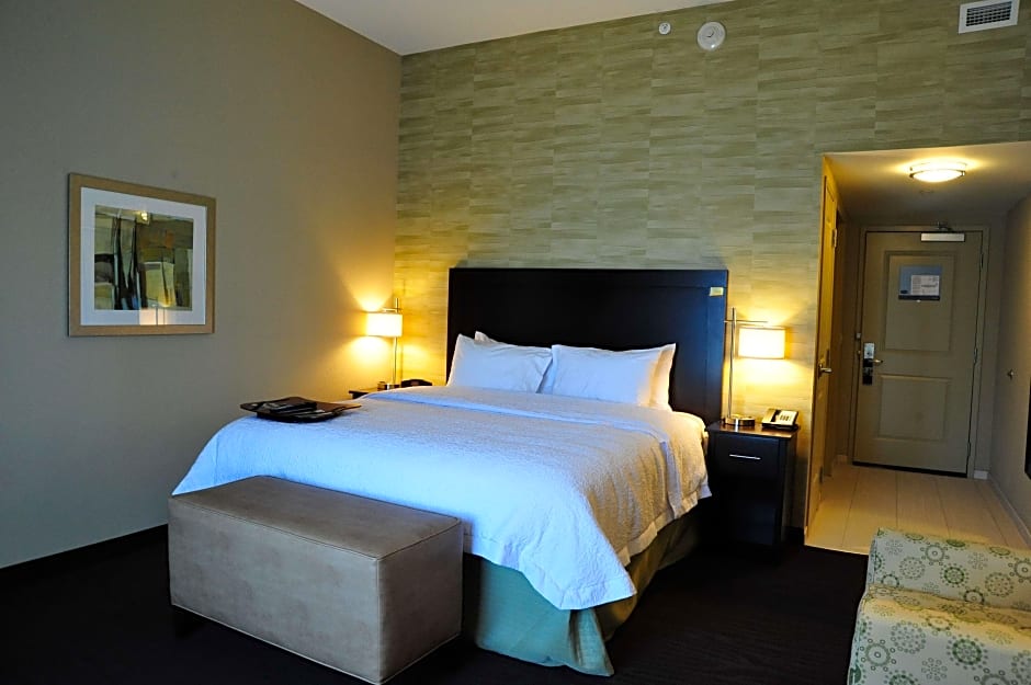 Photo 1 of 1 of 2 Queen Beds, Accessible