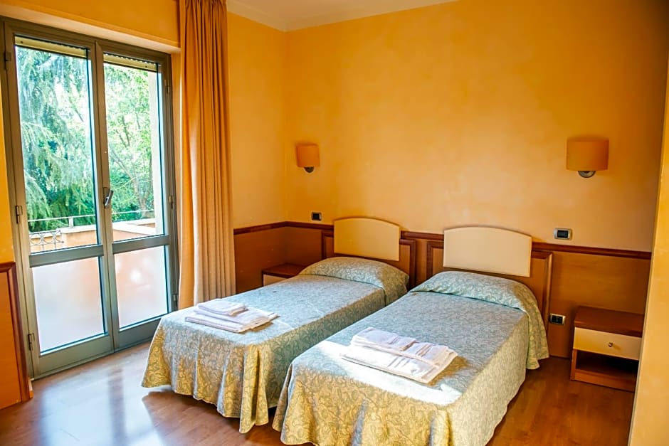 Hotel Ostello Settecolli Sport