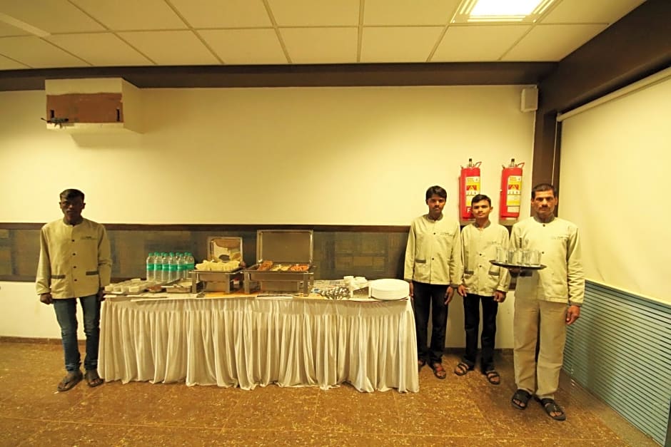 891 Hotel Kadamb Inn