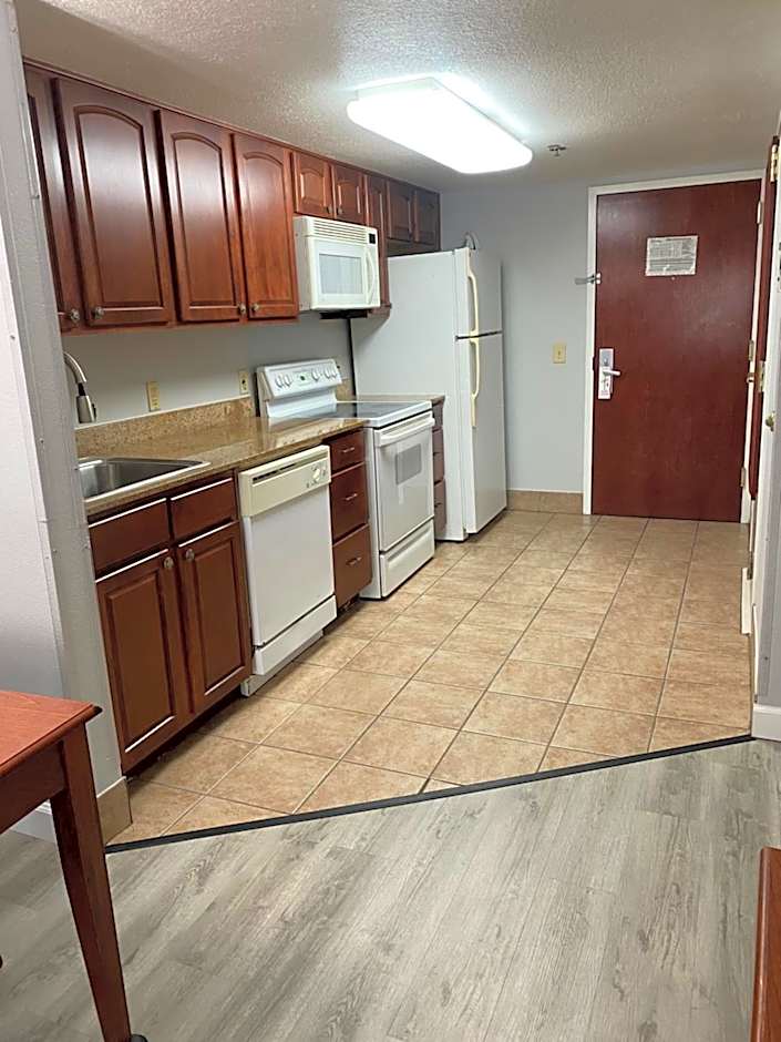 Homestead Lodge Apart Hotel