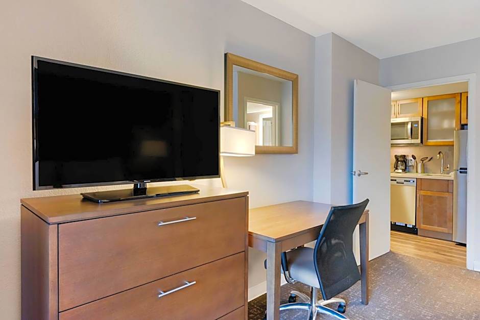 Staybridge Suites Orlando Royale Parc Suites by IHG