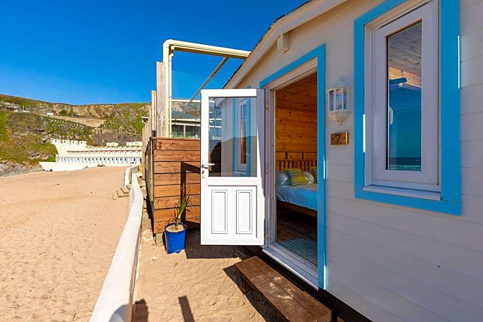 Tolcarne Beach Colonial Restaurant and Rooms