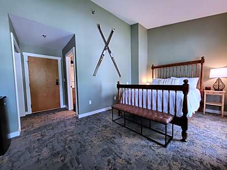Queen Room with Balcony