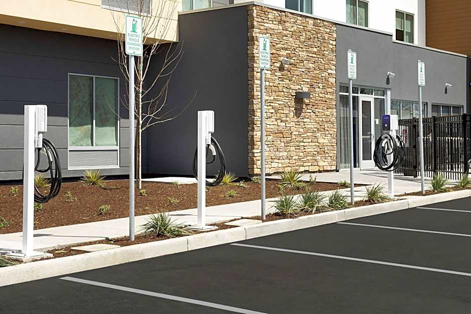 Fairfield Inn & Suites by Marriott Santa Rosa Rohnert Park