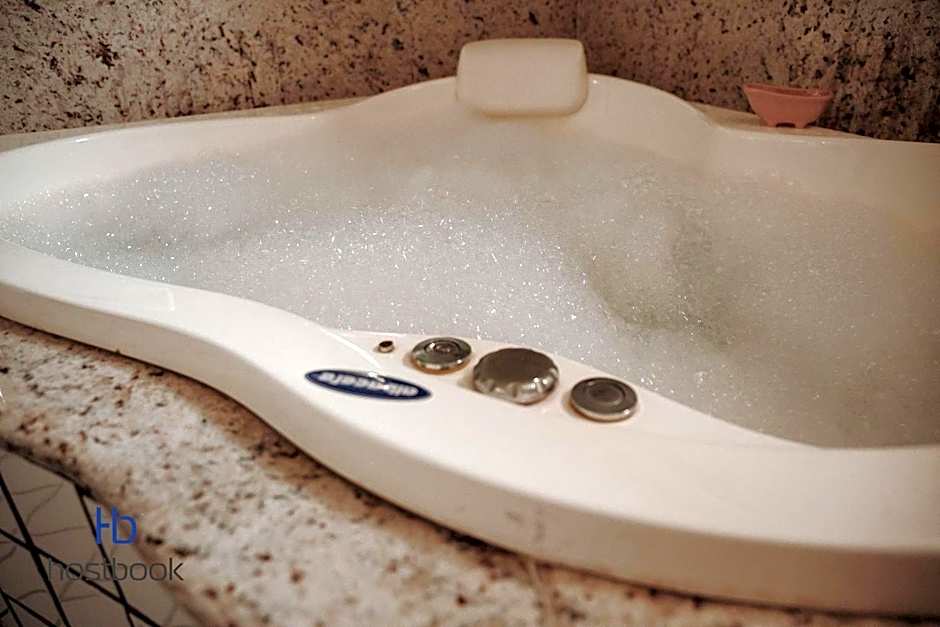 Casarão do Bosque a 200 m da praia | ROUR218