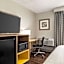 Days Hotel by Wyndham Allentown Airport / Lehigh Valley