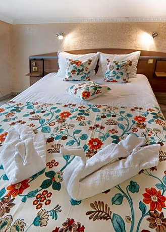 Double Room with Sea View - Attic