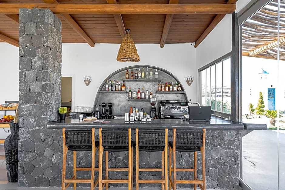 The Amethyst Exclusive Suites Oia