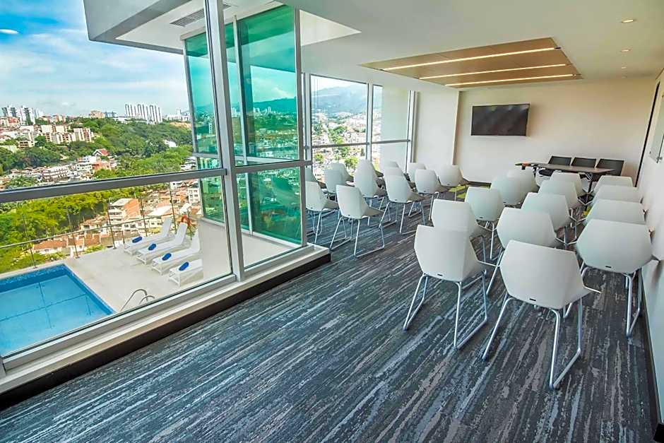 Sonesta Hotel Bucaramanga