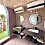 LePont Cat Ba Bungalow
