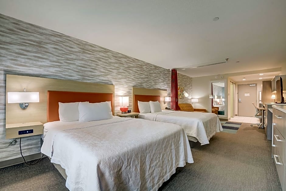 Photo 1 of 2 of Studio 2 Queen Beds, Accessible, Bathtub