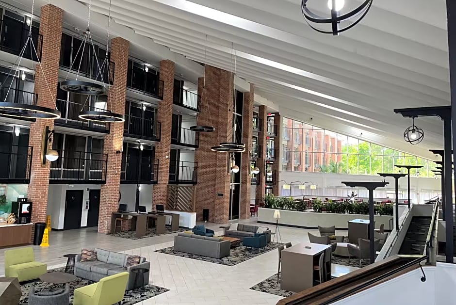 Hawthorn Extended Stay by Wyndham Columbia / Ft. Jackson