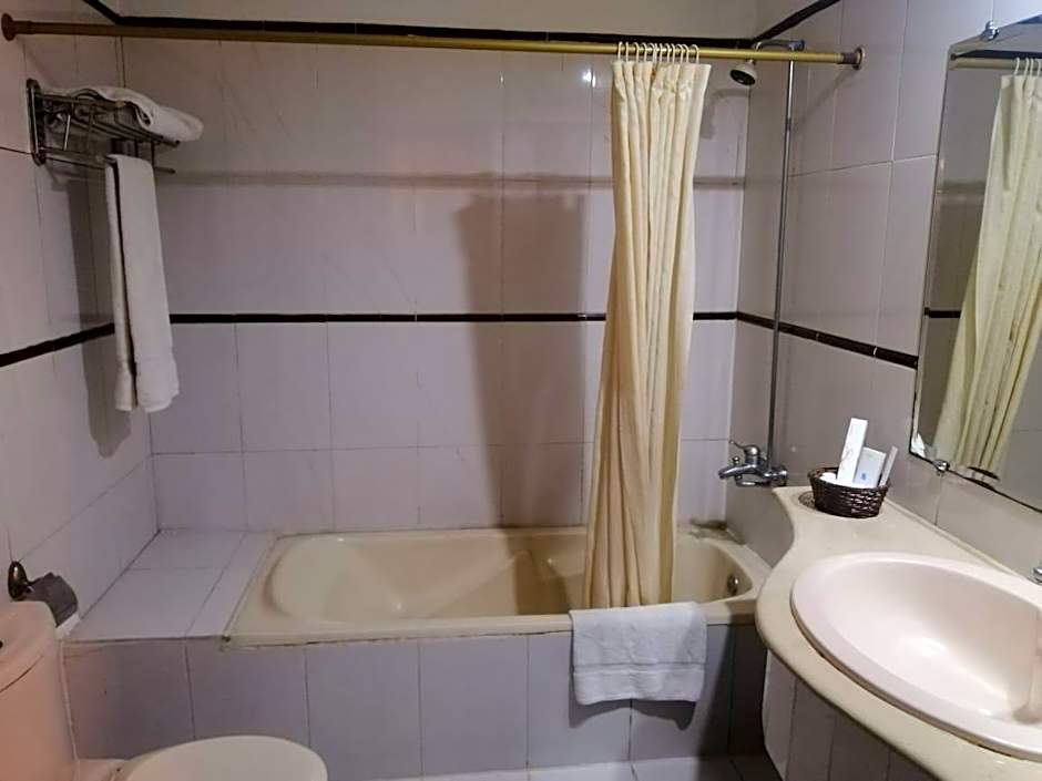 Bravo Hotel – Lahore, WI