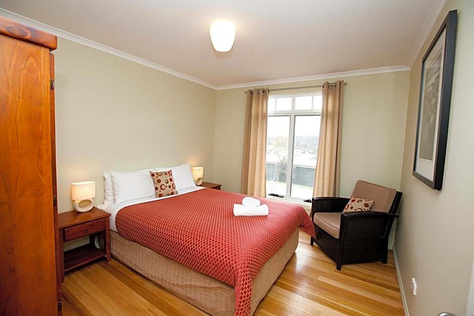 Bruny Island Escapes and Hotel Bruny