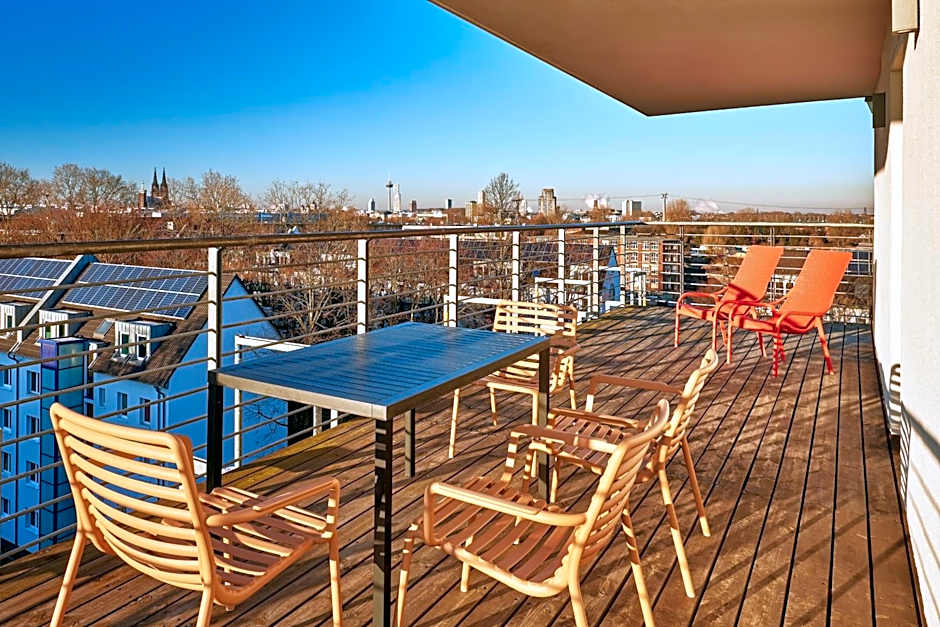 the Deutz, a Tribute Portfolio Hotel