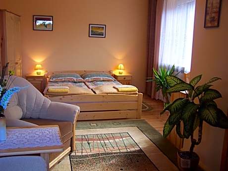 Triple Room with Private Bathroom