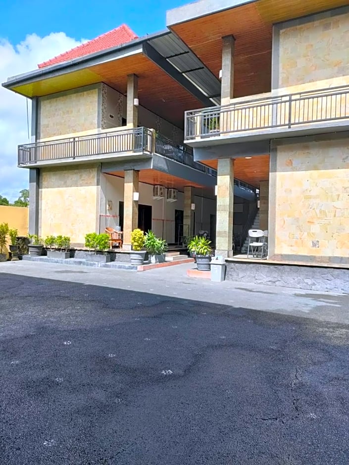 Aris Hotel Tabanan