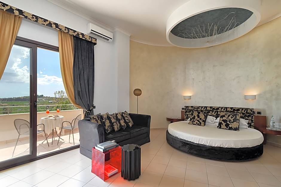 Photo 1 of 8 of Junior Suite