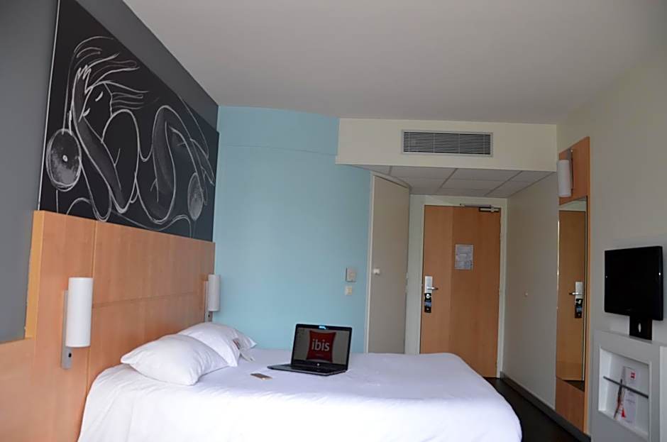 ibis Issoire