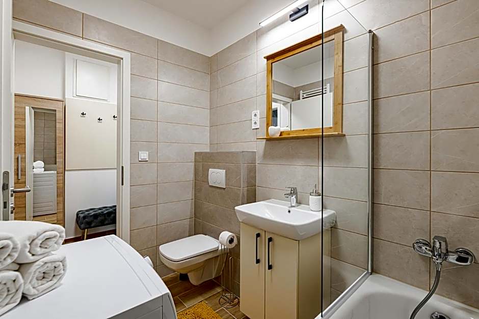 Spirit Apartments by FirstHost