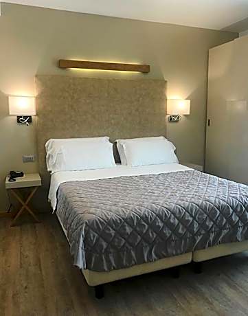 Double or Twin Room with Balcony