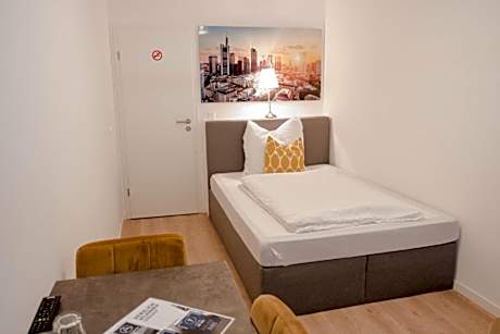 Single Room with Shared Bathroom