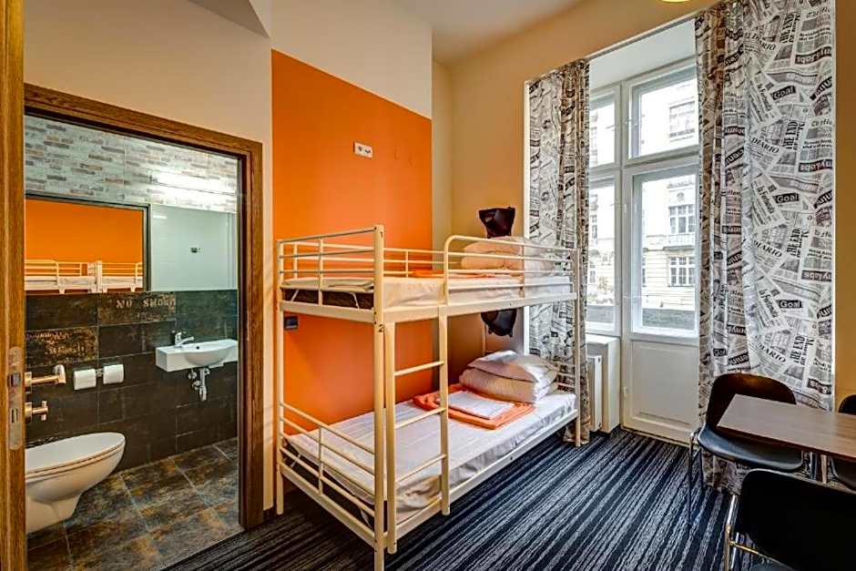 Planet Hostel