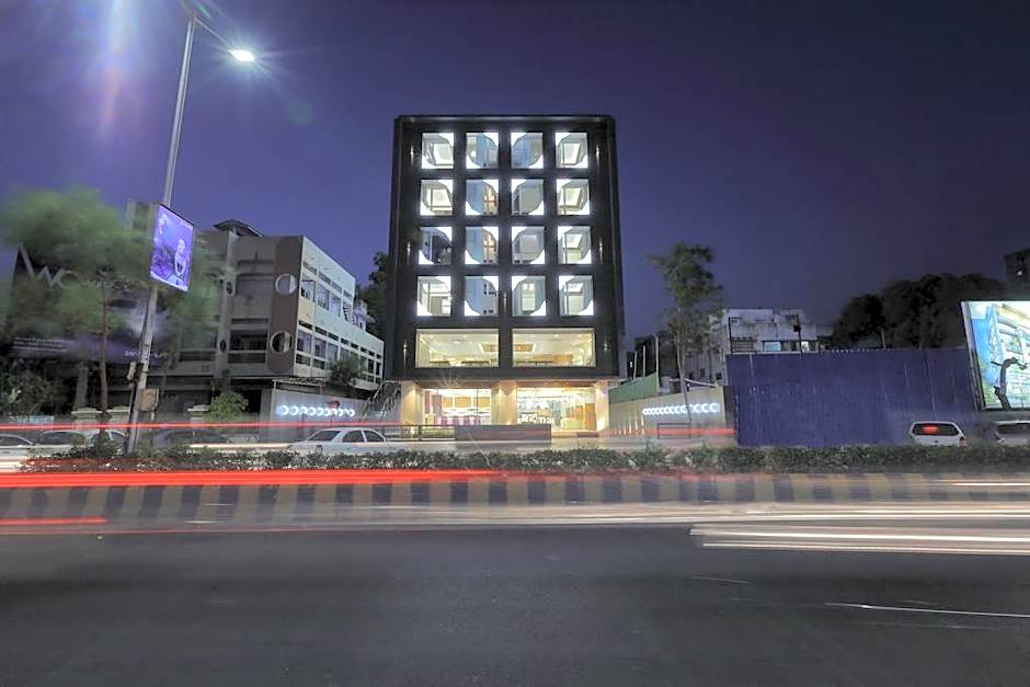 Hotel Silver Heights