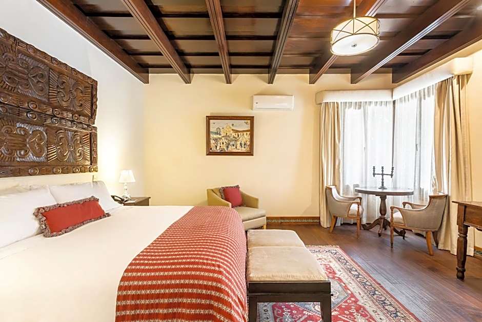 Pensativo House Hotel