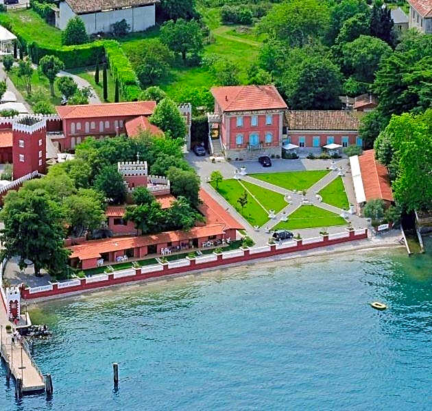 VILLA GARUTI VILLAGE