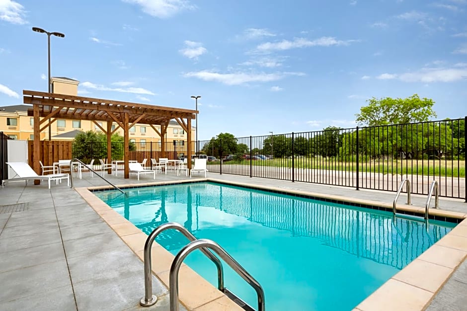 Country Inn & Suites by Radisson, New Braunfels, TX
