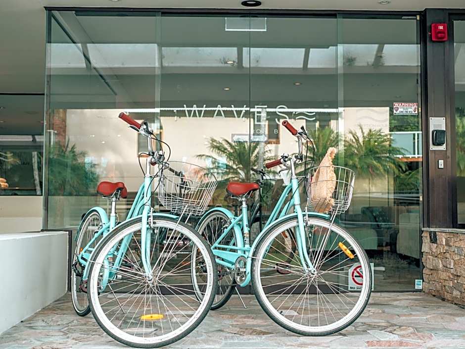 Waves Hotel Byron Bay