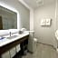 Holiday Inn Express and Suites Ft. Smith Airport By IHG