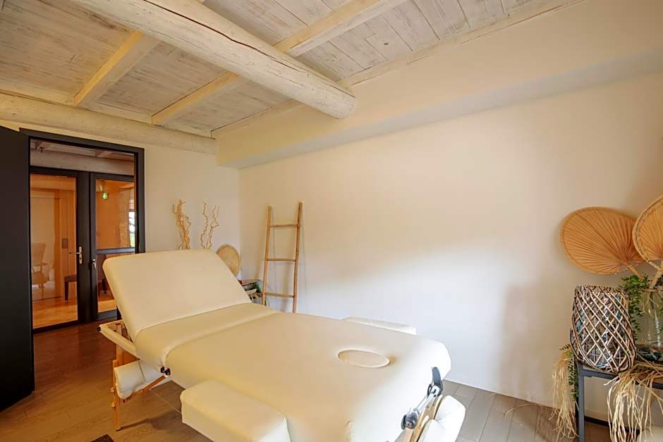Boutique Hôtel La Villa Montesquieu & sa piscine
