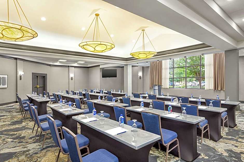 DoubleTree By Hilton Hotel Jackson