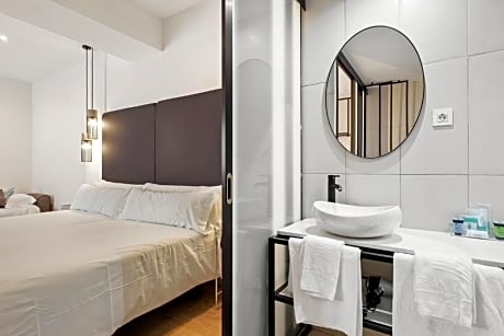 FAMILIAR ROOM 2 ADULTS + 2 CHILDREN