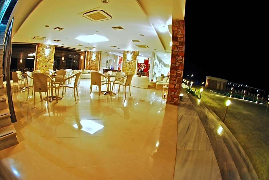 Antonios Village Hotel & Apartments
