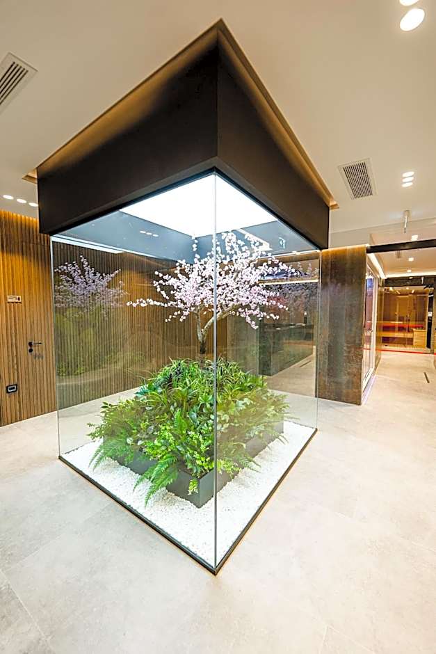 Hotel Elisa Tirana, Affiliated by Melia