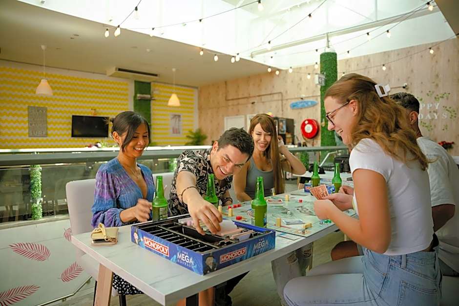 Tequila Sunrise Hostel Surfers Paradise