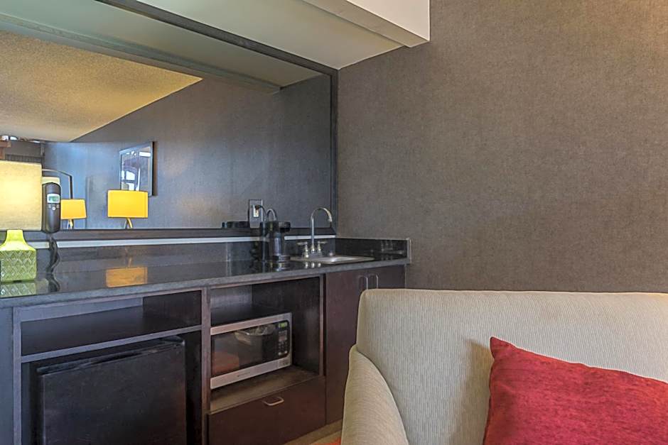 Holiday Inn Harrisburg I-81 By IHG