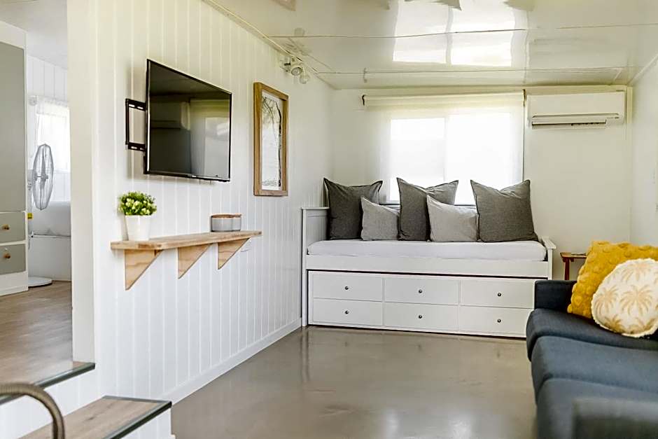 Surfside Cudmirrah Beach