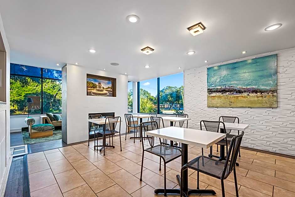 Charleston Creekside Inn