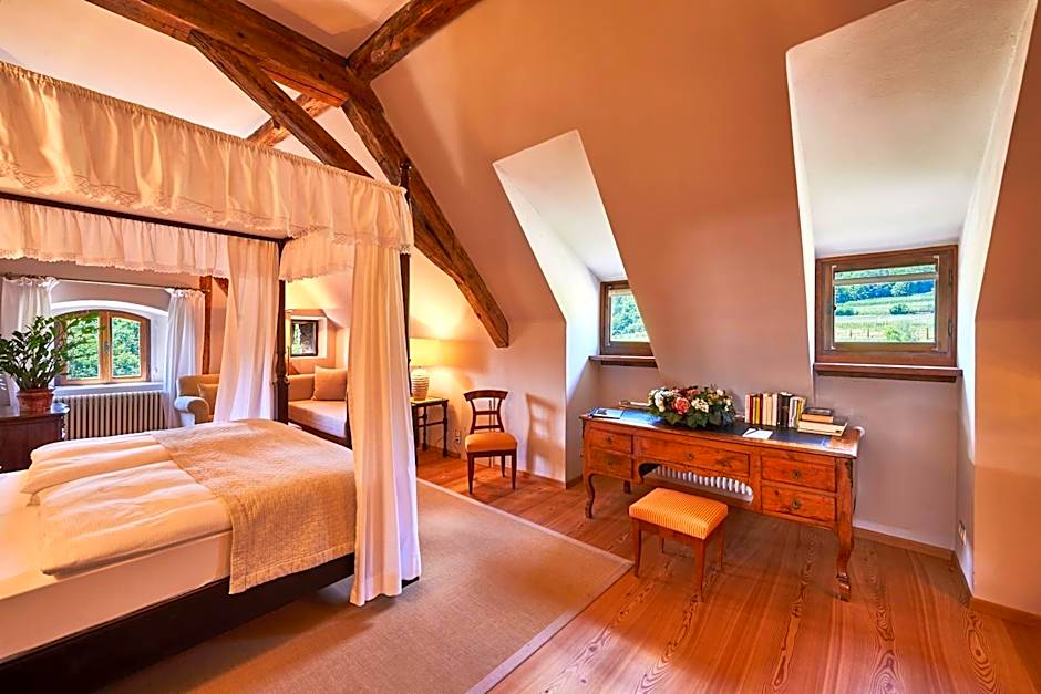 Photo 1 of 4 of Junior Suite