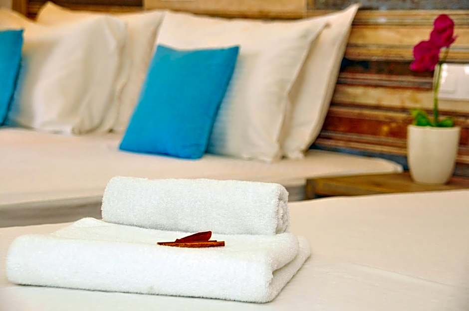 Cleopatra Apartments