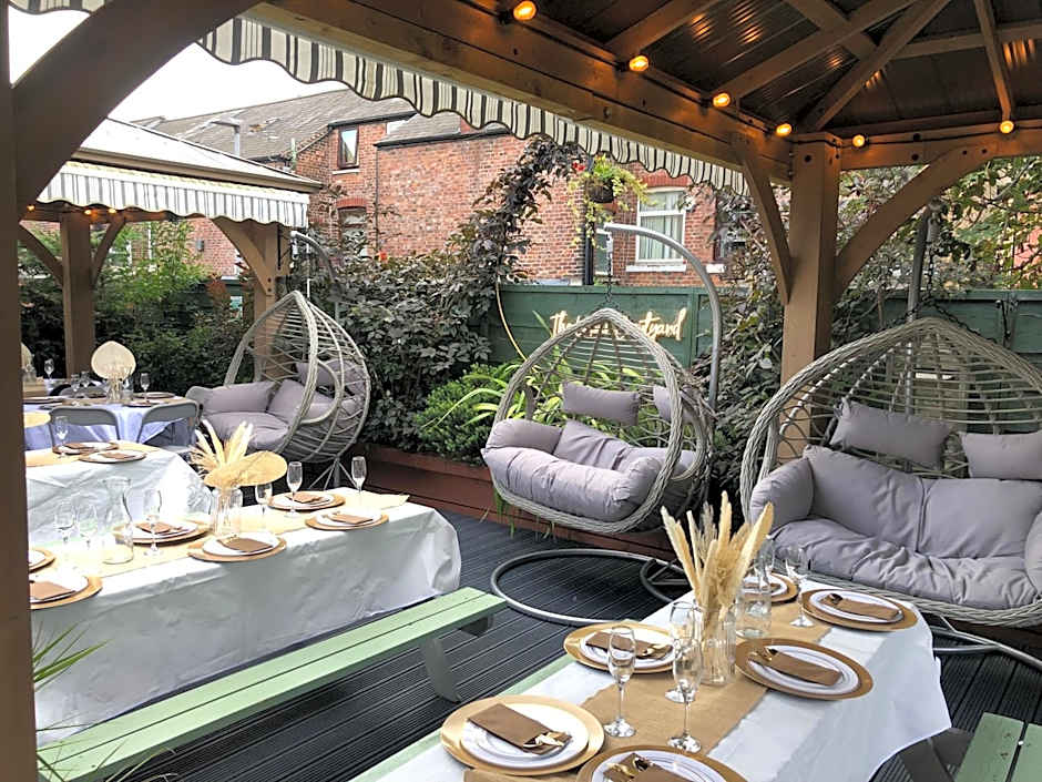 Hendham House - Near Etihad Stadium, CoOp Live Arena, AO Arena, Piccadilly Train Station & Manchester City Centre