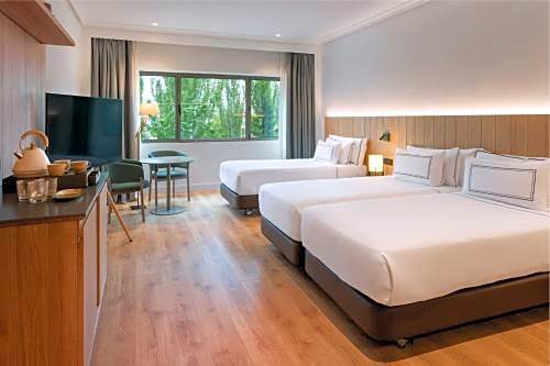 Melia Madrid Barajas
